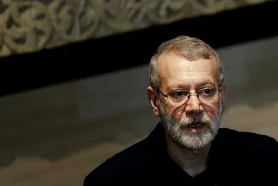 @Visegrád 24: Veteran Iranian politician Ali Larjani has allegedly been critically wounded in the same strike that killed Brigadier General Gholamreza Soleimani, the commander of the Basij forces.

Ali Larijani is 