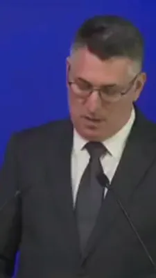 @اتاق خبر منوتو: یسرائیل کاتز، وزیر دفاع اسرائیل با اعلام خبر کشته شدن علی لاریجانی و غلامرضا سلیمانی، فرمانده سازمان بسیج و با اشاره به نقش این دو فرد حکومت در کشتار و سرکوب ایرانیان، تاکید کرد ایرانیان بدون آن‌ها ام