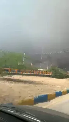 @𝐍𝐢𝐨𝐡 𝐁𝐞𝐫𝐠 🇮🇷 ✡︎: 🔴 NOW:

The South Pars gas field is on fire after an airstrike, which will affect all of Iran. It's maybe the most vital energy site in the country. 

Expect blackouts to follow.