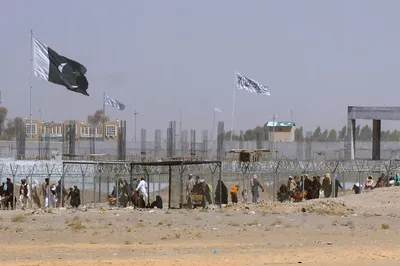 @Visegrád 24: BREAKING:

Pakistan has announced a temporary pause in military operations against Afghanistan during Eid al-Fitr, following requests from Saudi Arabia, Qatar, and Turkey.

The ceasefire will last unt