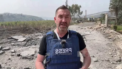 @Visegrád 24: Kremlin propagandist Steve Sweeney of Russia Today (RT), who had been praising Iran and Hezbollah, and his cameraman were both injured in an airstrike in southern Lebanon.