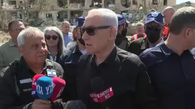 @🇮🇷LiveIranNews🇮🇱: 🚨🇮🇱🦀His Excellency Netanyahu, during a visit to residential buildings destroyed by missiles from the Islamic terrorist regime:

Iran has once again proven in the past 48 hours that it is an enemy 