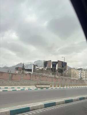 @Shin: Aftermath of the airstrike on Ministry of Defense's "Electronic Industries" building in northeastern Tehran
(coords 35.7963133, 51.4888359)

#Tehran Province, #Iran