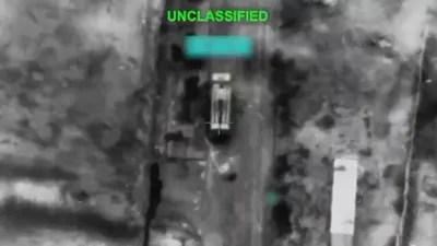 @Eli Afriat 🇮🇱: 🚨🇺🇸🇮🇷 CBS Report: US Has Not Changed Plans to Deploy Thousands of Marines to Middle East

Meanwhile, US Military Broadcasts Business as Usual with Documentary Hits on Iranian Targets.