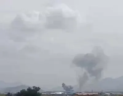 @Visegrád 24: Massive U.S./Israeli airstrikes targeted IRGC facilities in Najafabad, Iran.

Strikes in the southern part of the city reportedly hit the area four times in a row, while the surroundings of Najafabad 