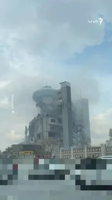 @RadioFarda‌|‌راديو فردا: تصاویر منتشرشده در روز چهارم فروردین ساختمان اپتیک صاایران در بلوار کاوه اصفهان را پس از حملۀ هوایی تشان می‌دهد.