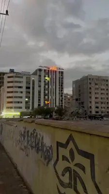 @Visegrád 24: BREAKING:

The IRGC Navy Commander Alireza Tangsiri has been eliminated in an Israeli airstrike in Bandar Abbas.

He and his men were buried under a collapsed building