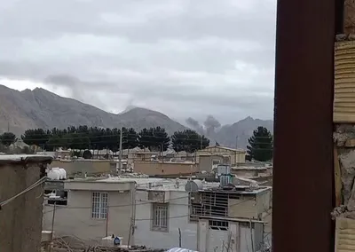 @مملکته: «Kermanshah, Kangasht, IRGC missile depots hit 6 to 7 times. Thursday, March 26, around 12:40»

Live coverage at http://t.me/mamlekate