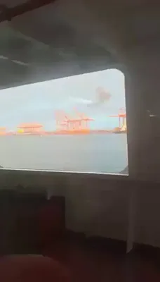 @Babak Taghvaee - The Crisis Watch: BREAKING: The IRGC Aerospace Force used Shahed-136 drones to target the port of Salalah in Oman again. It appears the target was an American commercial ship anchored there.

#OperationEpicFury #Operat
