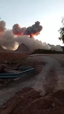 @🇮🇷LiveIranNews🇮🇱: 🚨Another video from the military site affiliated with the terrorist regime of the Islamic Republic in Baharestan, Isfahan, from a different angle and moments after the bombing/images clearly show the