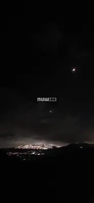 @Visegrád 24: Right after the announcement of the two‑week ceasefire, the Islamic regime in Iran launched ballistic missiles toward Israel.

Video shows the interception of one of the Iranian missiles in the sky ov