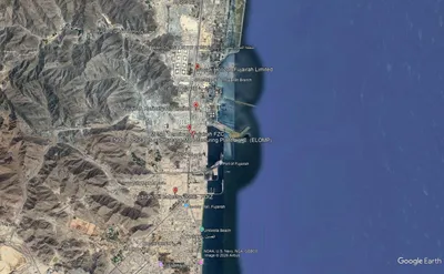 @Babak Taghvaee - The Crisis Watch: BREAKING: Major oil plants of Fujairah are on fire after Iranian one-way attack drones launched by the IRGC Aerospace Force hit them in response to the Emirati airstrikes at Iran's oil facilities in L