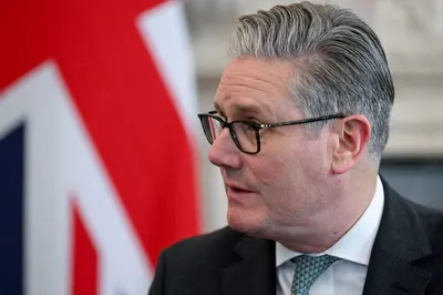 @Visegrád 24: Starmer says Britain "not supporting" US blockade of Hormuz Strait

Starmer said that whatever the pressure, Britain would not be dragged into ‌the Iran war nor be involved in a blockade of the Strait