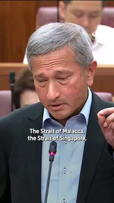 @Visegrád 24: Singapore’s Foreign Minister explains why Singapore will refuse to pay tolls to Iran in the Strait of Hormuz.

He says the Freedom of Navigation is critical and that the Strait of Malacca would be in 