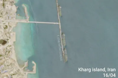 @🇮🇷LiveIranNews🇮🇱: 🚨تداوم بارگیری نفت در خارگ با وجود محاصره؛ تلاش رژیم تروریستی جمهوری اسلامی برای دور زدن فشارها/گزارش‌ها نشان می‌دهد امروز ۳ ابرنفتکش در حال بارگیری نفت در ترمینال‌های جزیره خارگ بوده‌اند. این در حال