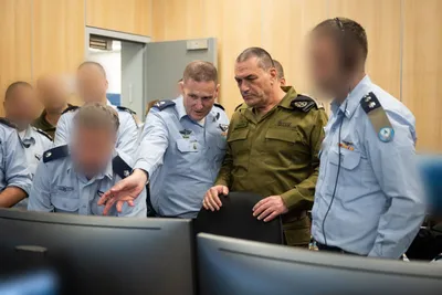 @Open Source Intel: The IDF says it carried out a special operation in southern Lebanon just minutes before the ceasefire with Hezbollah took effect. The IAF's elite Shaldag unit landed at Cristofani Ridge, several kilom
