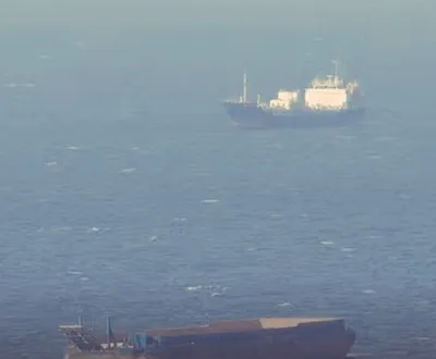 @🇮🇷LiveIranNews🇮🇱: ⚡🇺🇸🇬🇧🦀Over 20 Ships Pass Through the Strait of Hormuz Amid Peak Tensions; New Record Since Crisis Escalation Under the Shadow of the Terrorist Regime of the Islamic Republic/Reuters News Agency, 