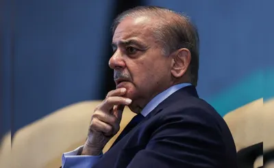 پاکستان درخواست کرده است که ایالات متحده و ایران تعهد تعویض مجدد را به مدت دو هفته ادامه دهند، مطابق با گزارش آلواریه از رسانه‌های پاکستانی. نخست‌ ministar شهاب شریف امروز می‌تواند اعلام ادامه تعهد تعویض را اعلام کند.