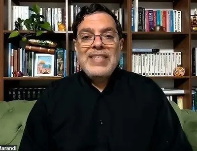 @Open Source Intel: Regime English speaking mouthpiece Mohammad Marandi: 

“I advise US Vice President JD Vance to unpack his suitcases and not to head to Islamabad. With the current delusional and unrealistic demands an