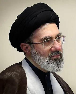 @Eli Afriat 🇮🇱: New York Times report on Mojtaba Khamenei's condition:

• Iranian President Fazhakian, a heart surgeon by training, is treating him.

• One of Mojtaba's legs has been operated on three times and he is