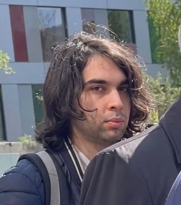 @Visegrád 24: The man who threw tomato sauce on Reza Pahlavi in Germany has been identified as Pedram Hossein Monfared.

Monfared is an art student in Berlin who happens to be the son of an IRGC. 

Why is Europe al