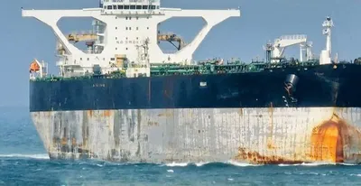 @🇮🇷LiveIranNews🇮🇱: ⚡🇺🇸🦀Return of the dilapidated tanker to service; the terrorist regime of the Islamic Republic on the brink of an oil storage crisis/According to a Tanker Trackers report, as the maritime blockade o