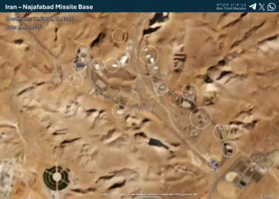 @🇮🇷LiveIranNews🇮🇱: ⚡🇺🇸🇮🇱🦀 Heavy Destruction of IRGC Missile Base in Najafabad Under Attack Strikes/Images released show that the "Khatam al-Anbiya" missile base, affiliated with the terrorist group IRGC in Najafaba