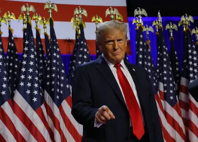 @Eli Afriat 🇮🇱: 🚨🇺🇸🇮🇷Trump threatens Iran over the proposal: "ATTACKS MAY RESUME". 

He added that regarding the US naval blockade of Iran, the US president said: "It's a very friendly blockade."