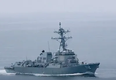 @🇮🇷LiveIranNews🇮🇱: ⚡🇺🇸🦀President Trump's New Plan to Curb the Dangerous Game of the Terrorist Regime of the Islamic Republic in the Strait of Hormuz Without Direct Ship Escorts/Axios reported, citing two U.S. officia