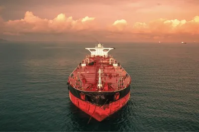 @Babak Taghvaee - The Crisis Watch: BREAKING: An Iranian IRGC drone attack has hit a South Korean-linked ship in the Strait of Hormuz. The cargo vessel HMM Namu, owned by a South Korean company and sailing under the Panamanian flag, was