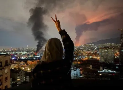 @𝐍𝐢𝐨𝐡 𝐁𝐞𝐫𝐠 🇮🇷 ✡︎: For the attention of the USA and Israel:

This is a two step manual for liberating Iran, ending the islamic regime and ending this 47 year long nightmare, in the event that the war restarts for real.
