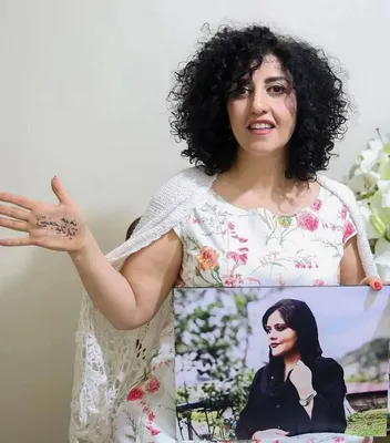 @Masih Alinejad 🏳️: The Iranian regime wants to kill  Narges Mohammadi because they are afraid of the voice of opposition from inside the country.

She is a a Nobel Peace Prize winner, a symbol of courage and peace. But 