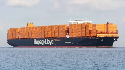 @Open Source Intel: Hapag-Lloyd, one of the world's largest container shipping companies, says transit through the Strait of Hormuz remains suspended for its vessels. The company says its risk assessment has not changed.