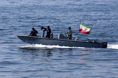 @Open Source Intel: IRGC Navy issues warning: 

All vessels must use Iran’s designated transit corridor in the Strait. Any deviation will be treated as a threat and met with immediate force.

(Two U.S. destroyers recentl