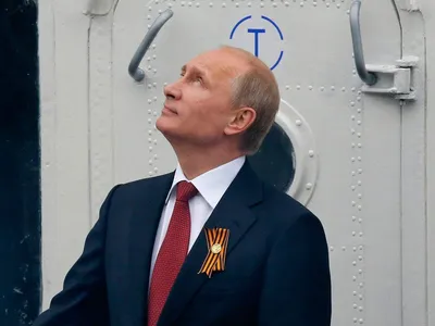 @Visegrád 24: Zelensky’s Political Masterstroke: Now Ukraine is deciding whether to allow Putin to hold a military parade on Red Square.

On April 29th, Putin called the White House and asked Trump to relay a propo