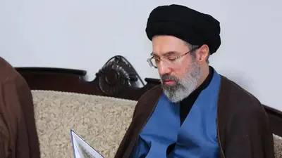 @Eli Afriat 🇮🇱: 🚨🇮🇷Iranian President Fazlakhian claimed to have recently met with Supreme Leader Mojtaba Khamenei. 

Do you believe him?