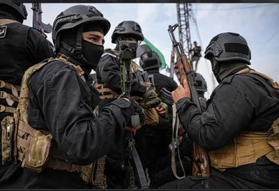 @✡︎𝐋𝐢𝐯𝐞𝐈𝐫𝐚𝐧𝐍𝐞𝐰𝐬🇮🇷🇮🇱: ⚡🇸🇾دولت احمد الشرع از بازداشت چند مقام و فرمانده ارشد وابسته به حکومت سابق بشار اسد و گروهک تروریستی سپاه پاسداران خبر داد؛ افرادی که به مشارکت در جنایات جنگی و سرکوب خشونت‌آمیز شهروندان سوری متهم ش
