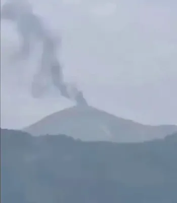 @Babak Taghvaee - The Crisis Watch: BREAKING: The IRGC Aerospace Force used a ballistic missile to target surveillance and radar equipment belonging to a Kurdish group, most likely PAK, on top of a mountain near Halabja in northern Iraq