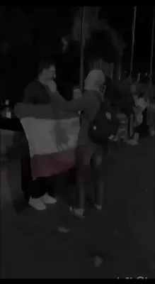 ایران لایو نیوز: روز سیمی از نمایش «خیرesco اجرام» در سیدنی. خیر از جمهوری اسلامی. تغییر رژیم حالا. همه اعدامات را متوقف کنید. تمام س Prisoners را آزاد کنید.