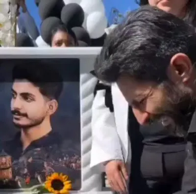 @✡︎𝐋𝐢𝐯𝐞𝐈𝐫𝐚𝐧𝐍𝐞𝐰𝐬🇮🇷🇮🇱: 🚨Don’t stop talking about Iran.
This is the heartbreaking cry of a father whose son was stolen by the Islamic Republic.

Daniel Diani was a law student at Razi University in Kermanshah.
He was from K