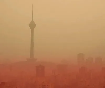 اینترنت در ایران از ده‌ها روز پیش قطع است. کسب و کارها به خسارات دست زده و میلیون‌ها نفر از مشاغل خود کشیده می‌شوند. بی‌گلایی نجسین اعدام می‌شوند.