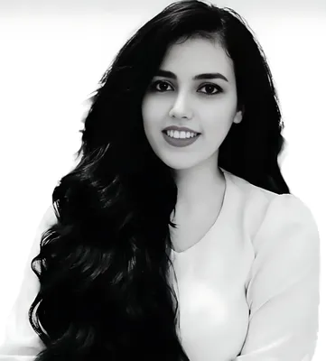 @✡︎𝐋𝐢𝐯𝐞𝐈𝐫𝐚𝐧𝐍𝐞𝐰𝐬🇮🇷🇮🇱: 🚨Don’t stop talking about Iran
Her sister begged her to come back home.

But Fahimeh took off her scarf to wrap the wounded leg of a stranger who had become her brother in the streets that night. She