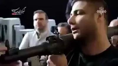 @✡︎𝐋𝐢𝐯𝐞𝐈𝐫𝐚𝐧𝐍𝐞𝐰𝐬🇮🇷🇮🇱: 🚨گزارش‌ها از برگزاری دوره‌های آموزش کار با سلاح در برخی مساجد توسط گروهک تروریستی بسیج حکایت دارد./این اقدام در حالی صورت می‌گیرد که افزایش فعالیت‌های شبه‌نظامی و امنیتی در فضاهای مذهبی، نگرانی‌هایی 