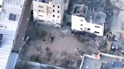 اطلاعات باز: سپاه پاسداران: پنج تروریست درگذشت در روزهای گذشته در غزه. تمام آنها در حال پیشروی به طرح‌های حمله فوری علیه سил‌های اسرائیلی بودند، از جمله عملیات شناخت‌پویی و نصب ان‌دی‌ای. بخش ۲۵۲ همچنان نصب شده است