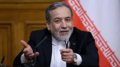 @Open Source Intel: Iran FM Araghchi:

"Nasze siły zbrojne prowadzą ataki w celu samoobrony na obiekty, które USA mają dozwolone do atakowania statków cywilnych i naruszania zawieszenia оgnia.

Dowolna wrogie działanie będzie spotykane z