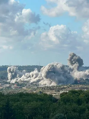 ⚡🇮🇱🇱🇧 Izraelskie samoloty bojowe celowały w wiosku Qusayr al-Ruz/Doniesienia z południowego Libanu wskazują, że izraelskie samoloty bojowe przeprowadziły dwa ataki bombowe na wioskę Qusayr al-Ruz. Te