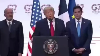 @✡︎𝐋𝐢𝐯𝐞𝐈𝐫𝐚𝐧𝐍𝐞𝐰𝐬🇮🇷🇮🇱: ⚡🇺🇸🦀پرزیدنت ترامپ: وقتی سربازان جوان آمریکایی را می‌بینید که بدون دست و پا حرکت می‌کنند یا صورتشان بر اثر انفجار متلاشی شده، بدانید ۹۵ درصد این موارد کار قاسم سلیمانی است/پرزیدنت ترامپ با اشاره به 
