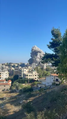 @✡︎𝐋𝐢𝐯𝐞𝐈𝐫𝐚𝐧𝐍𝐞𝐰𝐬🇮🇷🇮🇱: ⚡🇮🇱🇱🇧At least 5 people were killed in Israeli airstrikes and drone attacks in southern Lebanon/reports indicate that these casualties occurred during a wave of attacks today by the Israeli army on