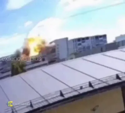 @✡︎𝐋𝐢𝐯𝐞𝐈𝐫𝐚𝐧𝐍𝐞𝐰𝐬🇮🇷🇮🇱: ⚡🇺🇦🇷🇺اوکراین ویدیوی حمله موشک‌های کروز اشتورم شادو به یک کارخانه نیمه هادی در وورونژ روسیه را منتشر کرد/ویدیویی از برخورد موشک‌های کروز اشتورم شادوی اوکراین به تاسیسات صنایع نیمه هادی VZPP S در شه