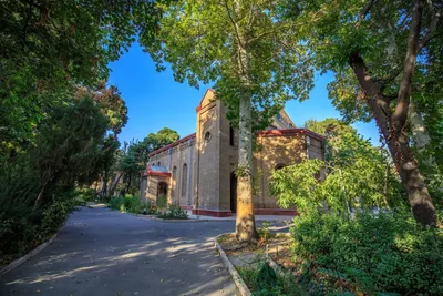 @Visegrád 24: BREAKING:

Iran starts preparing to seize Tehran’s historic St. Peter Evangelical Church.

The move against the church, which has already had part of its property taken by the regime, appears to be in